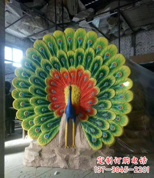 苏州玻璃钢仿真动物孔雀雕塑