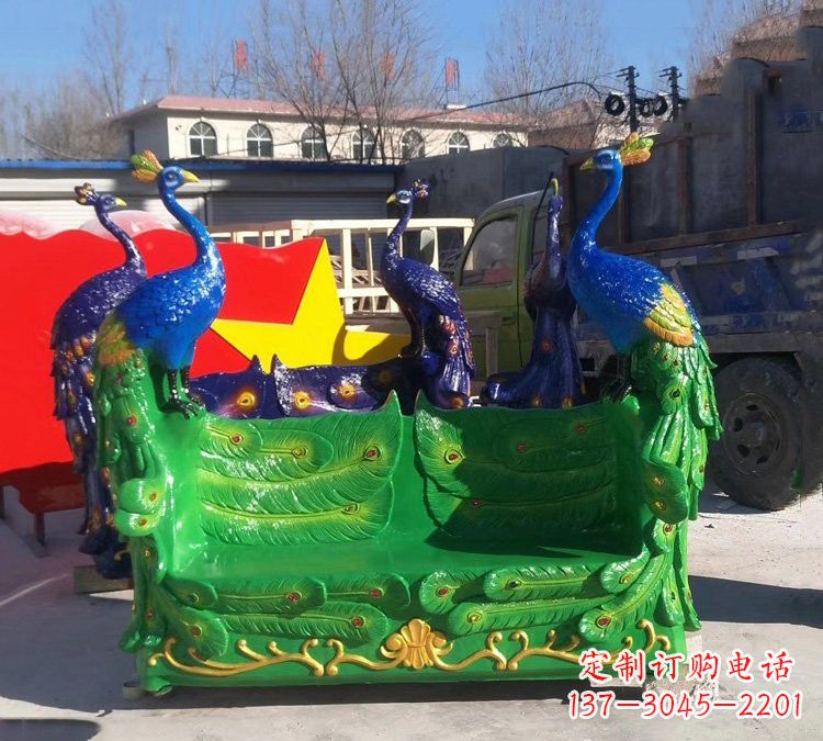 苏州玻璃钢仿真孔雀座椅