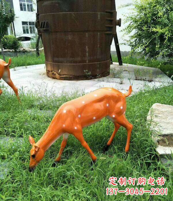 苏州梅花鹿雕塑精美的艺术品