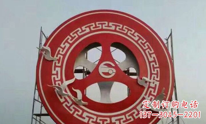 苏州不锈钢齿轮雕塑象征着时代进步