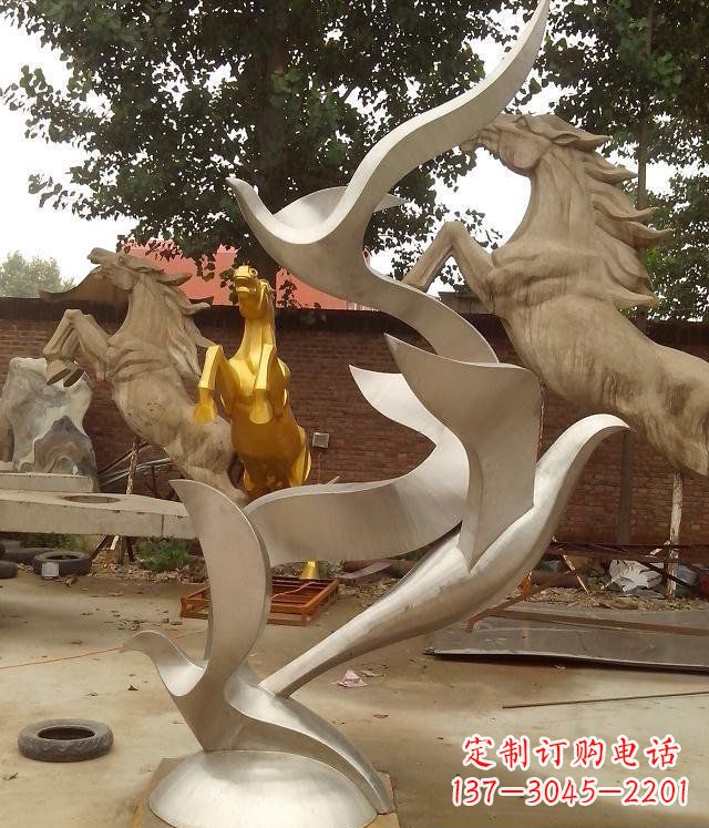 苏州精美不锈钢鸽子雕塑