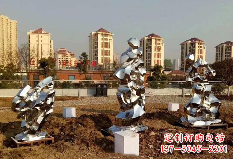 苏州不锈钢抽象镜面太湖石雕塑