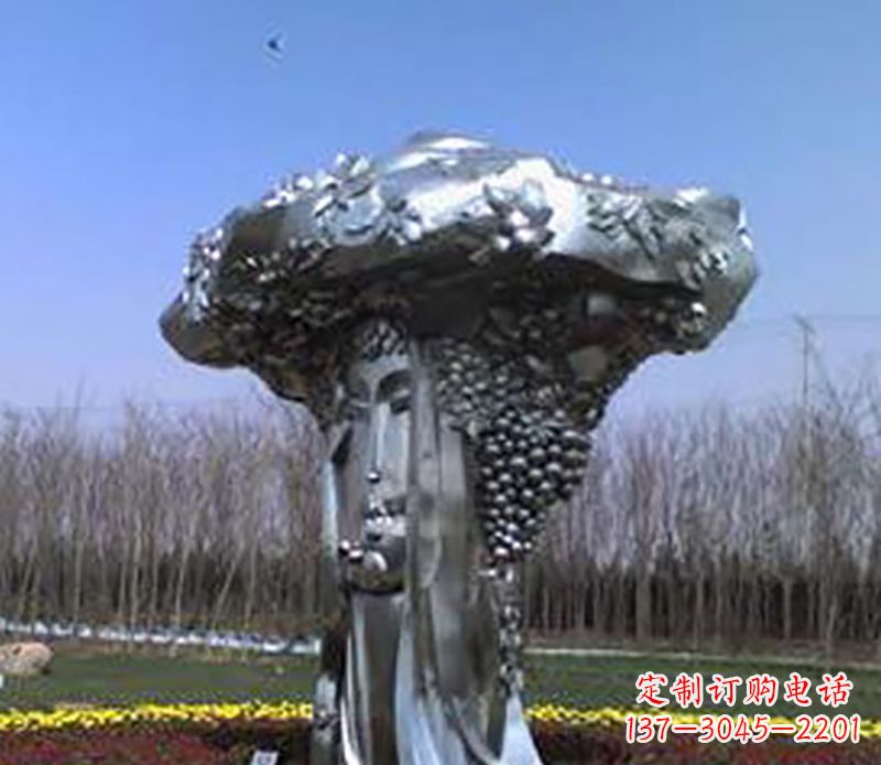 苏州不锈钢葡萄雕塑——点缀美丽景观