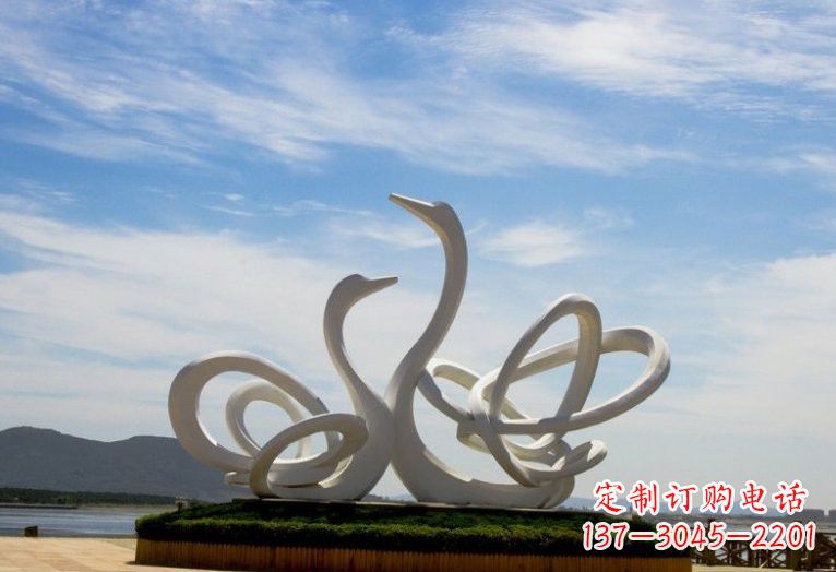 苏州不锈钢制天鹅雕塑