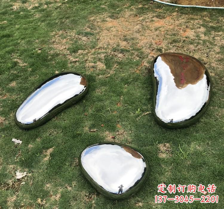 苏州不锈钢鹅卵石雕塑精致与经典的完美结合