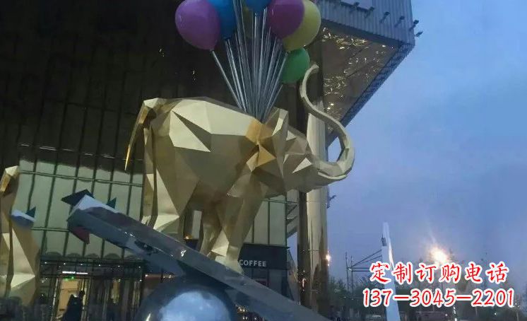 苏州大象踩高跷——点缀城市景观