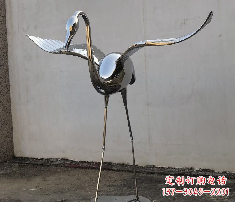 苏州不锈钢锻造的丹顶鹤雕塑