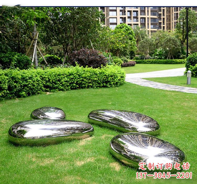 苏州不锈钢鹅卵石镜面雕塑