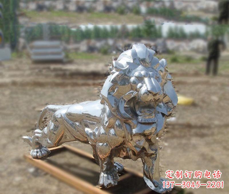 苏州不锈钢雕刻的狮子