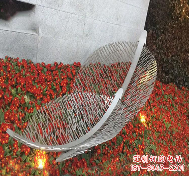 苏州不锈钢公园镂空树叶雕塑——精致艺术品