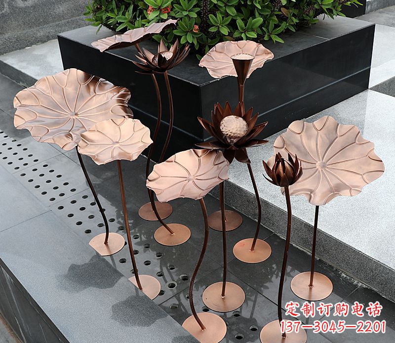 苏州不锈钢古铜色荷花雕塑传承传统文化的精美艺术品