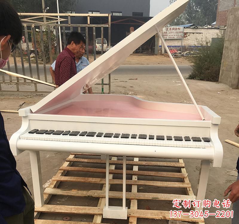 苏州不锈钢钢琴雕塑融合音乐与艺术的完美结合