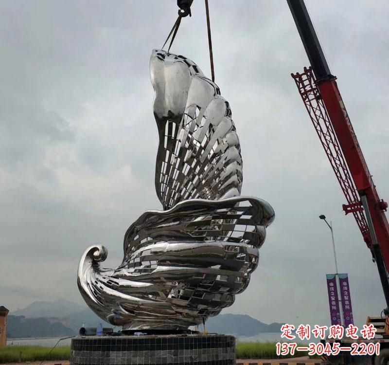 苏州不锈钢海螺雕塑象征着海洋的美丽