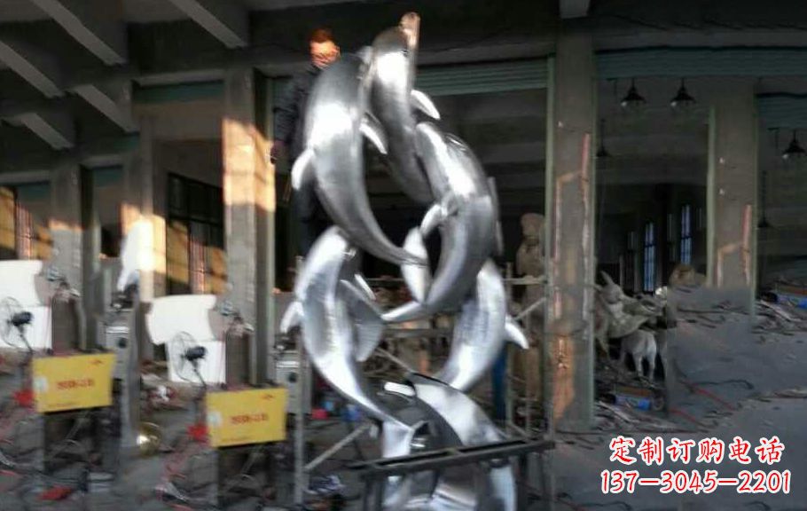 苏州不锈钢海豚雕塑漂亮的海洋艺术品