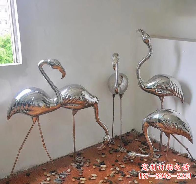 苏州不锈钢火烈鸟象征勇气与活力