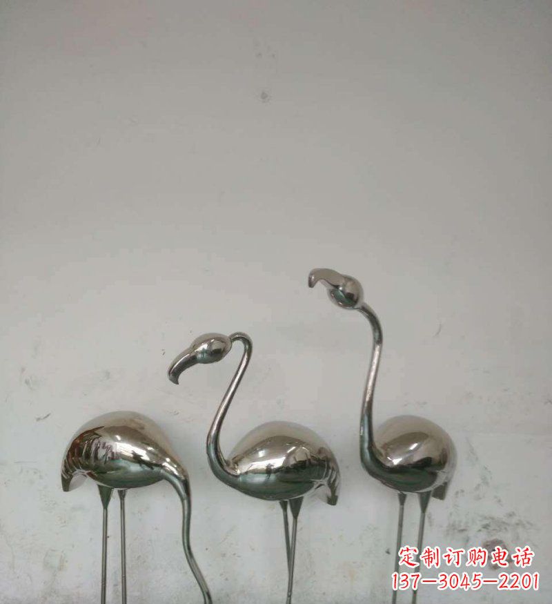 苏州不锈钢火烈鸟雕塑把自然之美带入公园