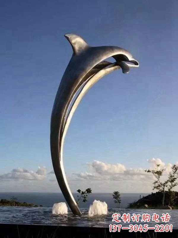 苏州不锈钢海豚雕塑让游客流连忘返