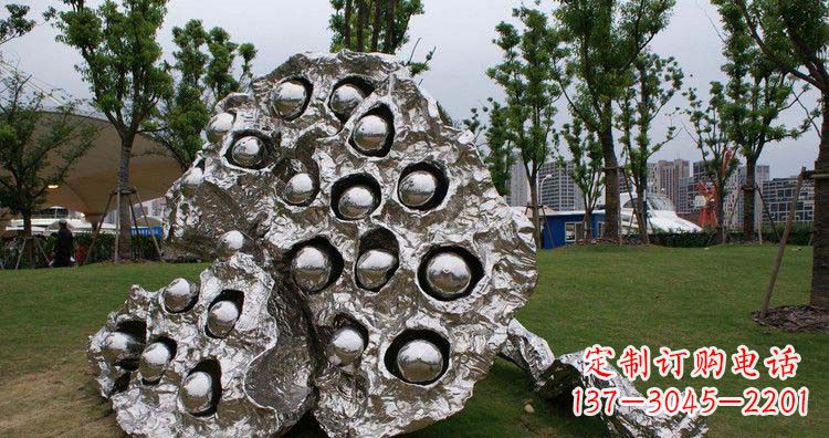 苏州不锈钢莲蓬精美雕塑铸就华丽景观