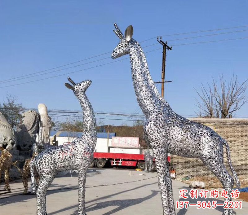 苏州不锈钢镂空长颈鹿雕塑
