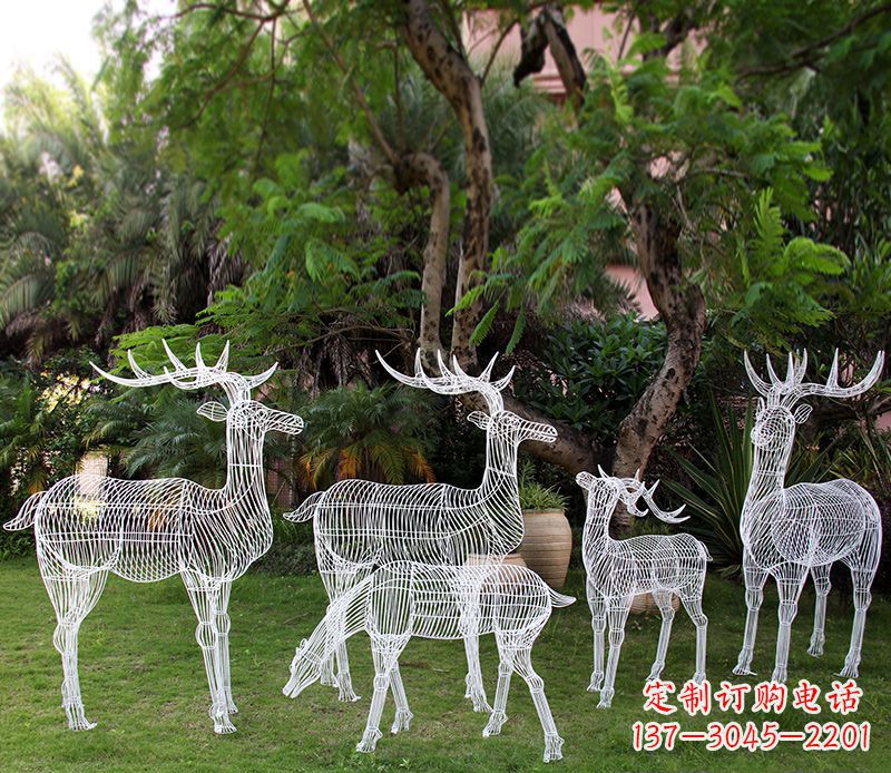 苏州精美的不锈钢镂空梅花鹿雕塑