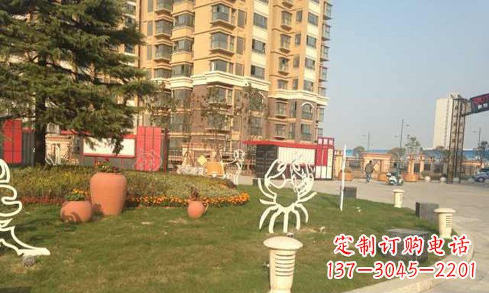 苏州不锈钢螃蟹雕塑精致美观的艺术之作