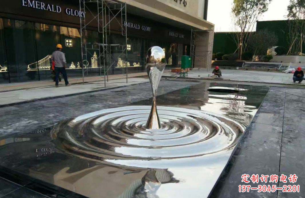 苏州不锈钢水滴雕塑美丽的艺术表现