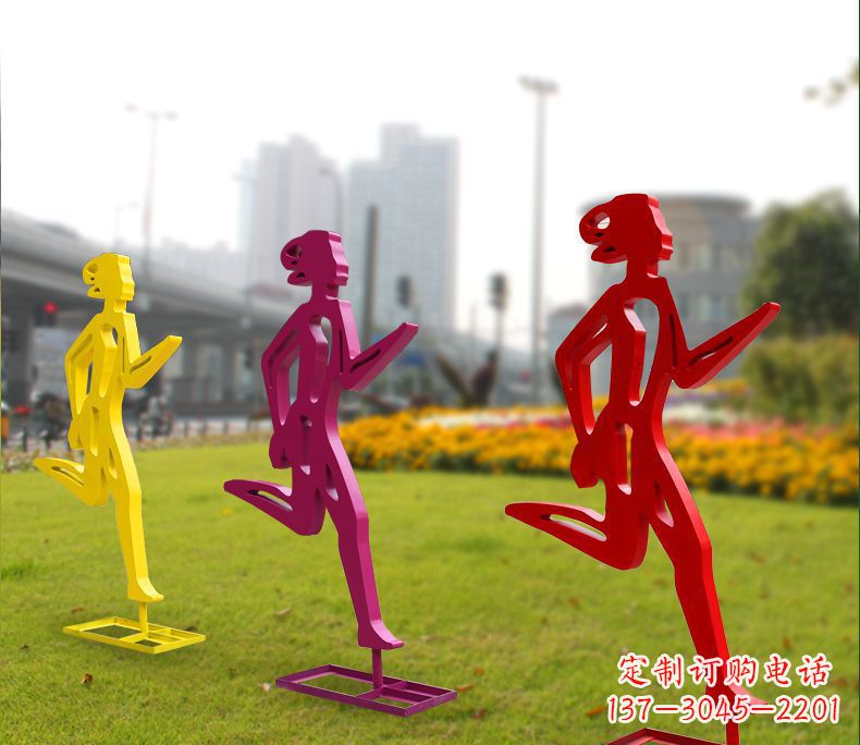 苏州勇敢奔跑的女性雕塑