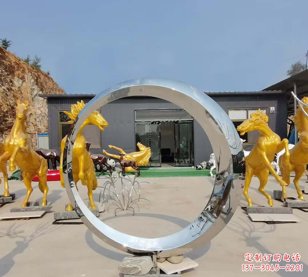 苏州不锈钢圆环雕塑让景观更加精彩