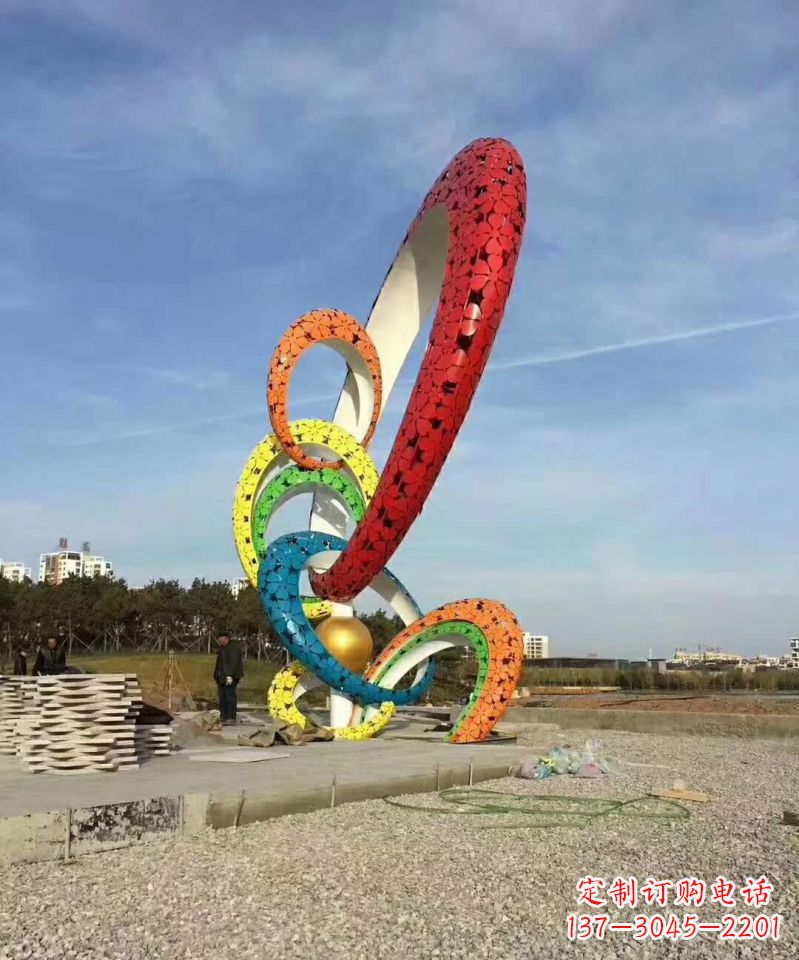 苏州彩色不锈钢圆环雕塑极致美学之精品