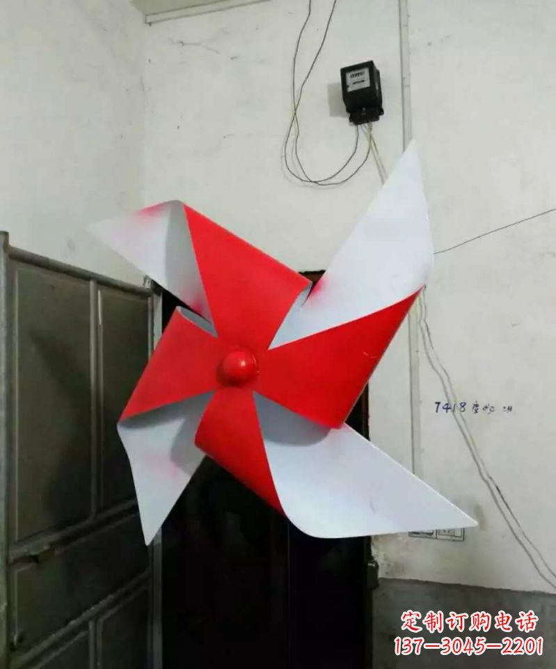 苏州彩色不锈钢风车雕塑色彩缤纷的艺术瑰宝