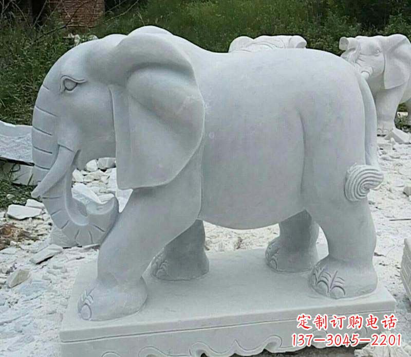 苏州精雕细琢的大理石大象雕塑