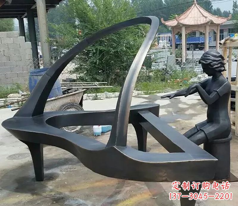 苏州钢琴抽象铜雕