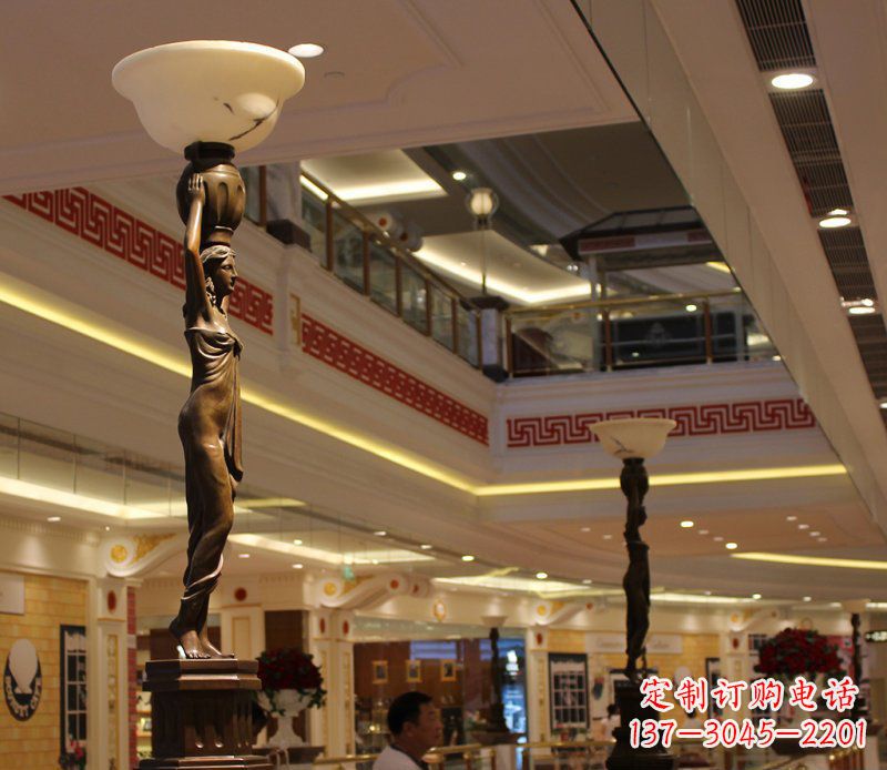 苏州高端玻璃钢仿铜雕塑——女人雕塑