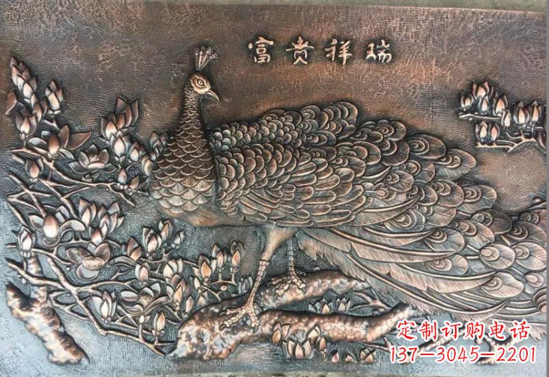 苏州华丽锻铜孔雀雕塑
