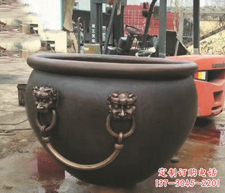 苏州非凡形态的铜雕狮子头水缸