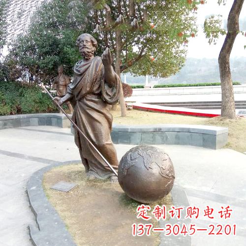 苏州傲世千古，阿基米德撬地球雕塑