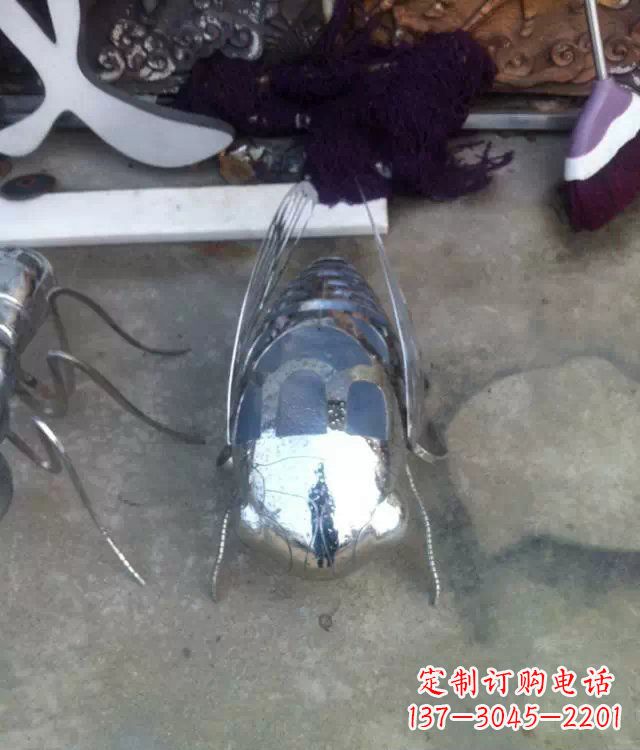 苏州不锈钢动物雕塑