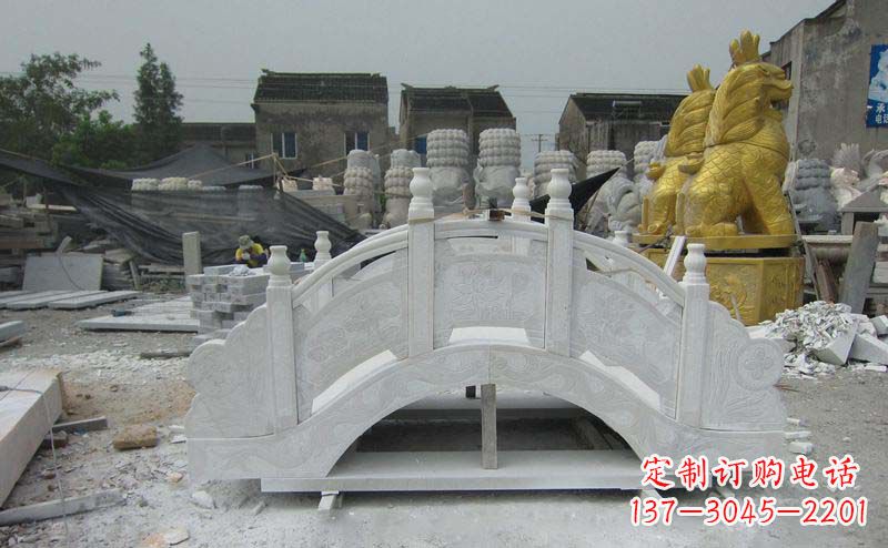 苏州精美的大理石拱桥雕塑