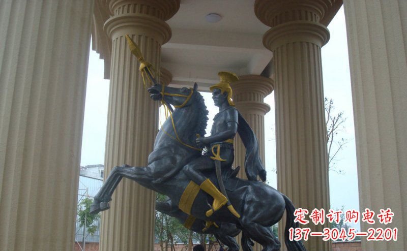 苏州公园骑马的罗马士兵人物铜雕