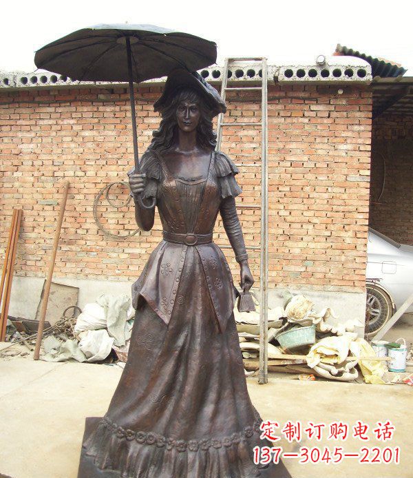 苏州公园西洋美女人物铜雕