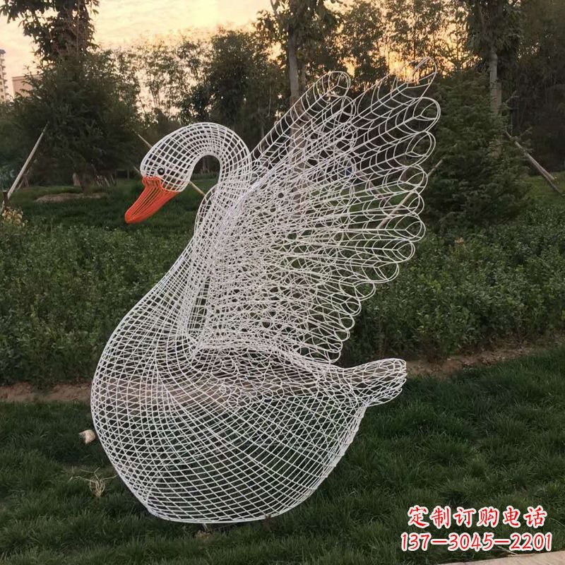 苏州秀美天鹅铁艺雕塑,点缀公园绿地
