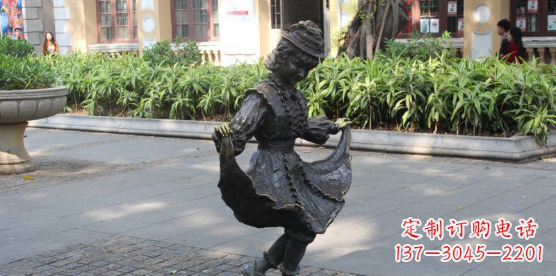 苏州中领雕塑推出的爱舞的小少女铜雕,以少女跳…