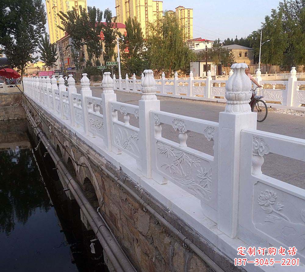 苏州精美大气的城市栏板石雕
