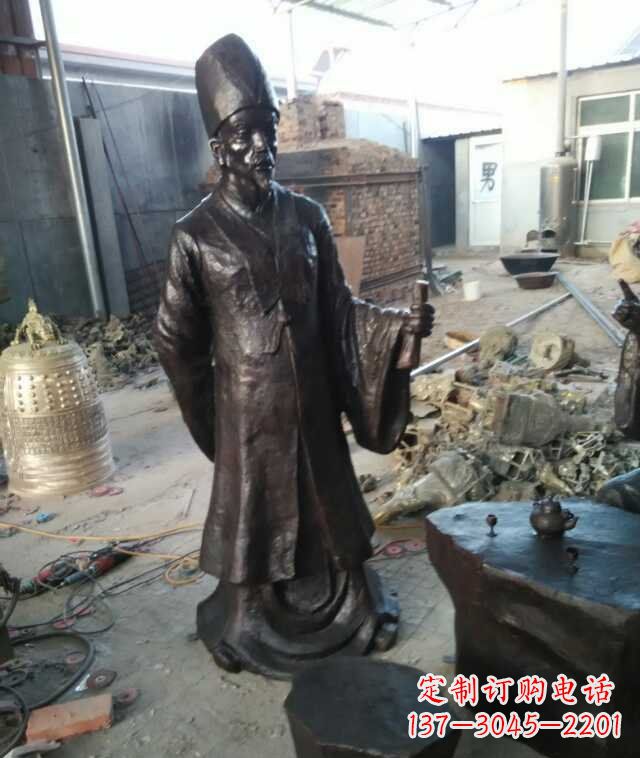 苏州精美雕塑，展现古代名医李时珍的传奇