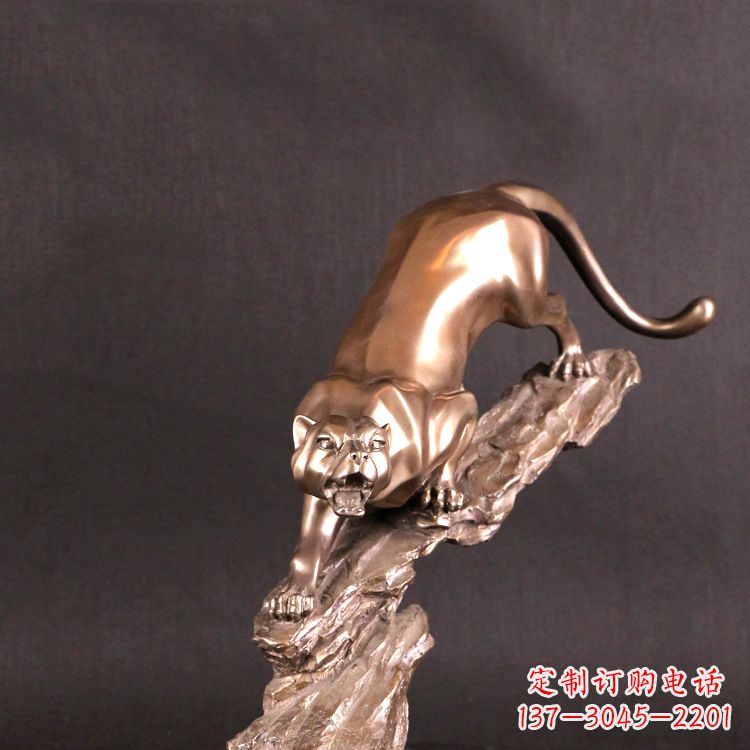 苏州猎豹玻璃钢雕塑