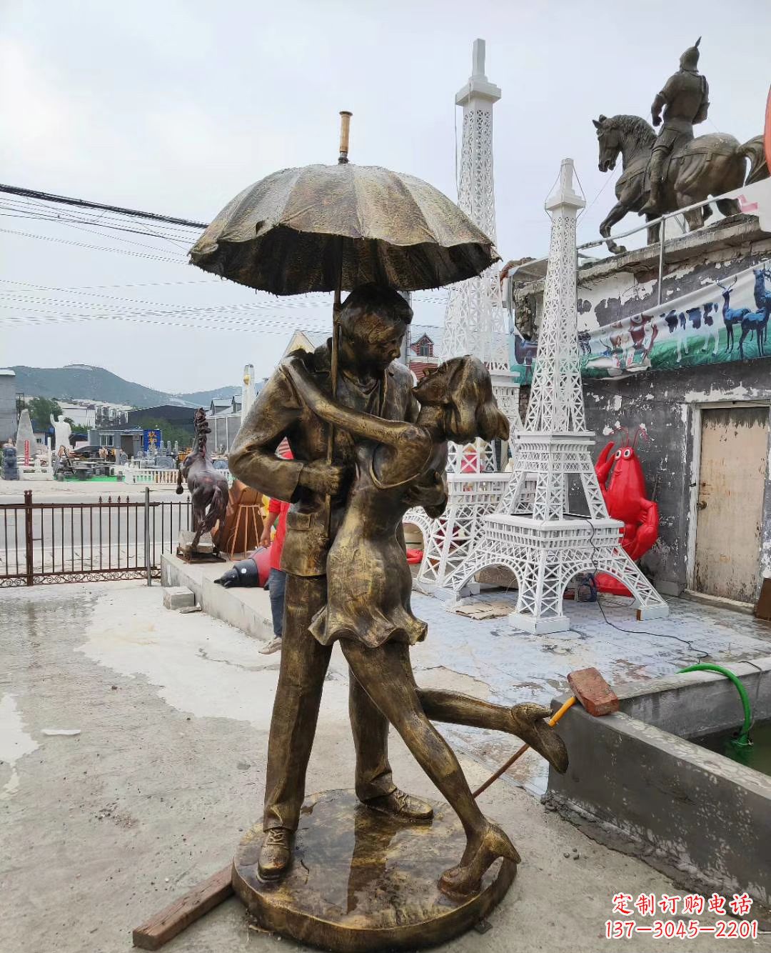苏州真爱永恒,浪漫情侣铜雕塑