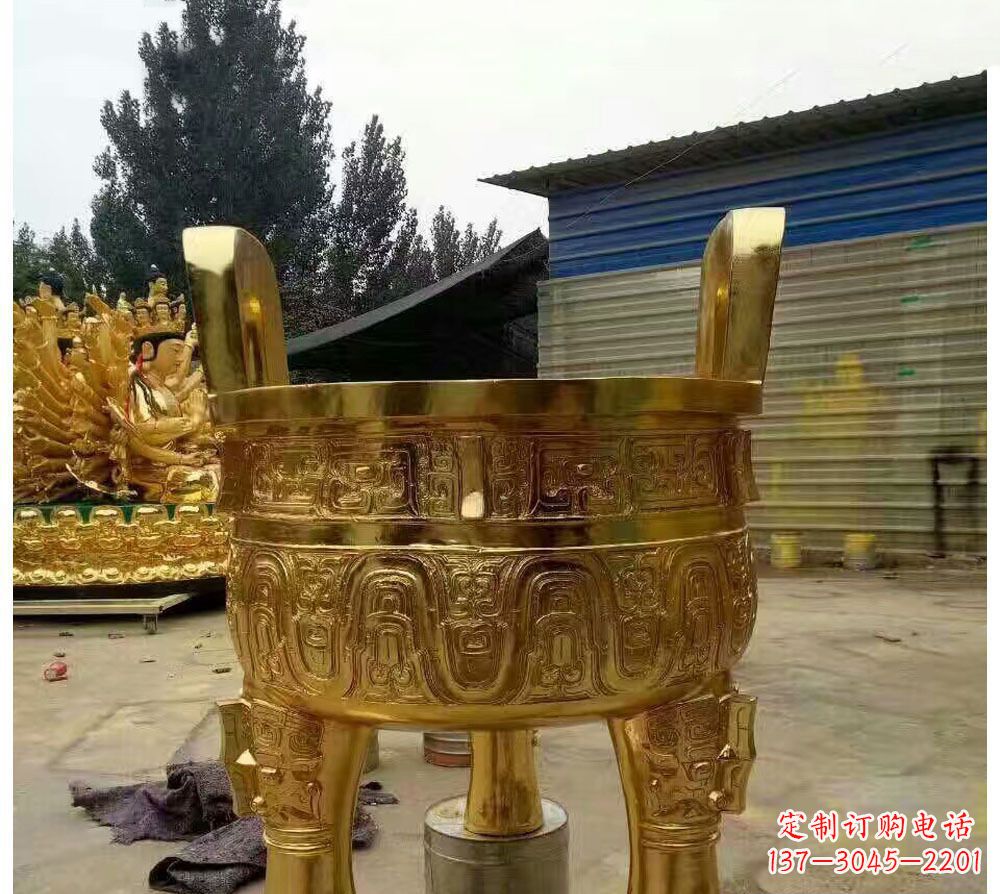 苏州寺庙三足圆形香炉铜雕