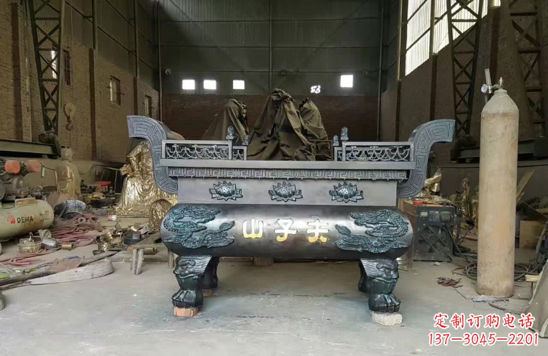 苏州寺庙香炉铜雕12