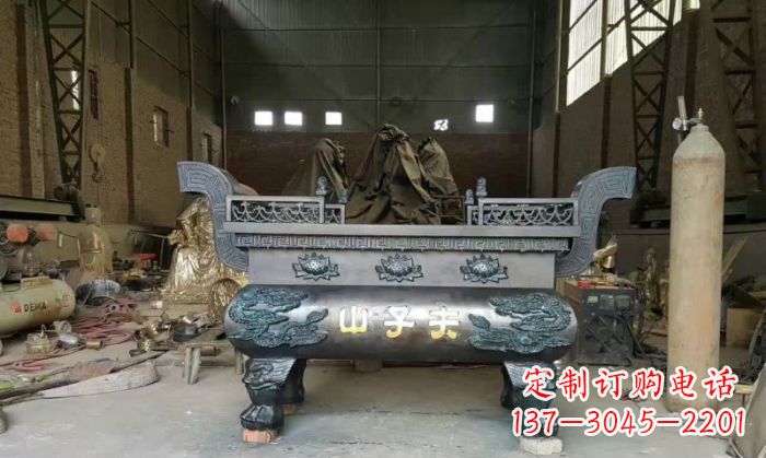 苏州寺庙香炉铜雕_2