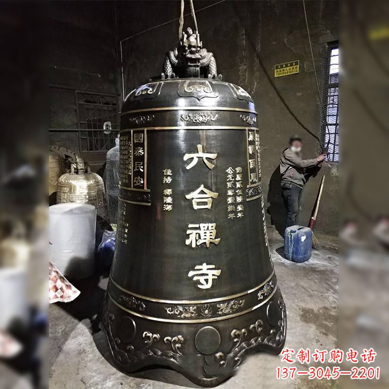 苏州寺院铸铜铜钟